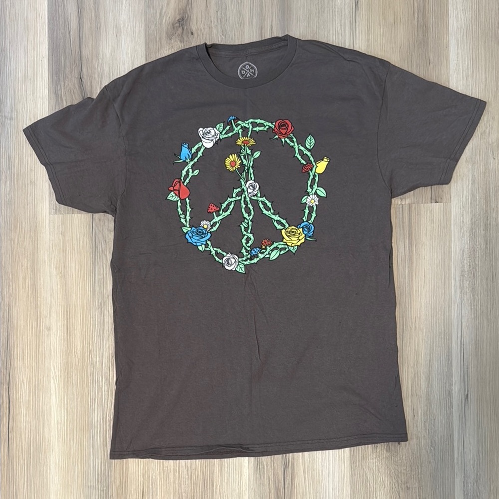 Graphic Peace Sign T-Shirt - Black
